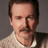 Official headshot photo of person: Matt Reeves.